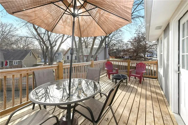 $374,900 | 15709 West 127th Terrace, Olathe, KS 66062