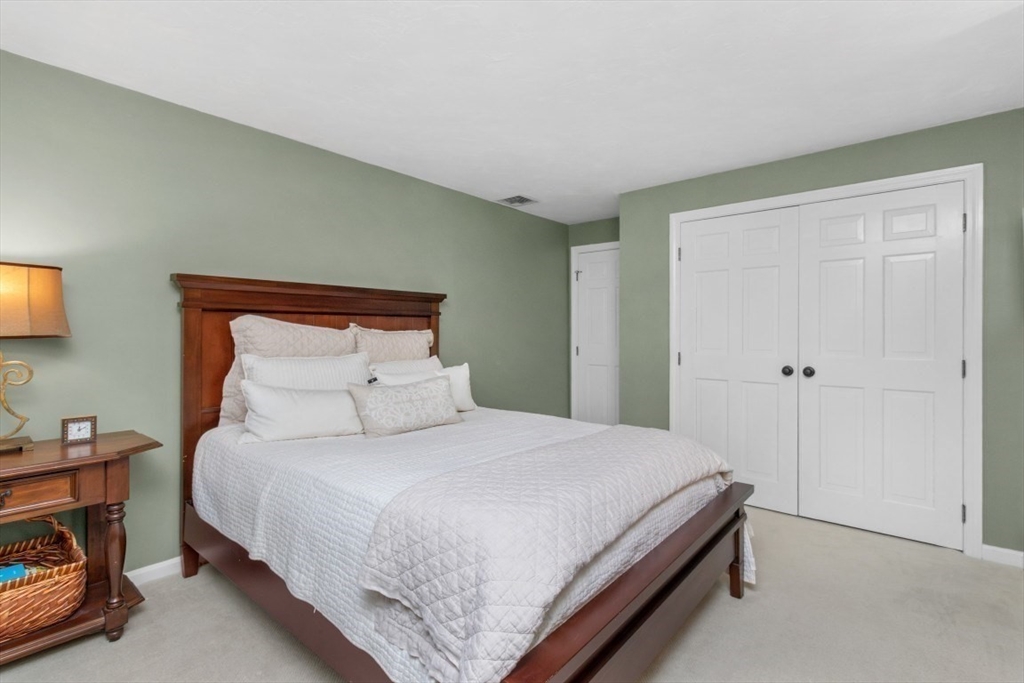 24 Robin Road Norfolk, MA 02056 - Photo 31 of 42 Gallery Image 31