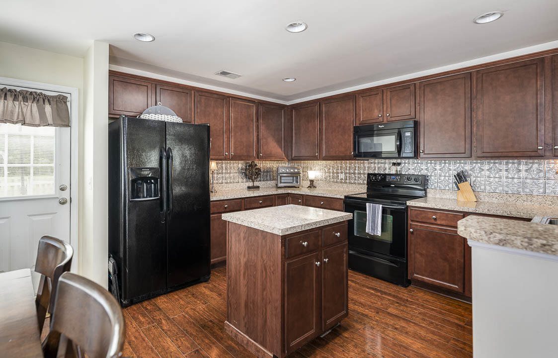 1609 Rising Mist Drive Summerville, SC 29483 - Photo 4 of 16 Kitchen 1