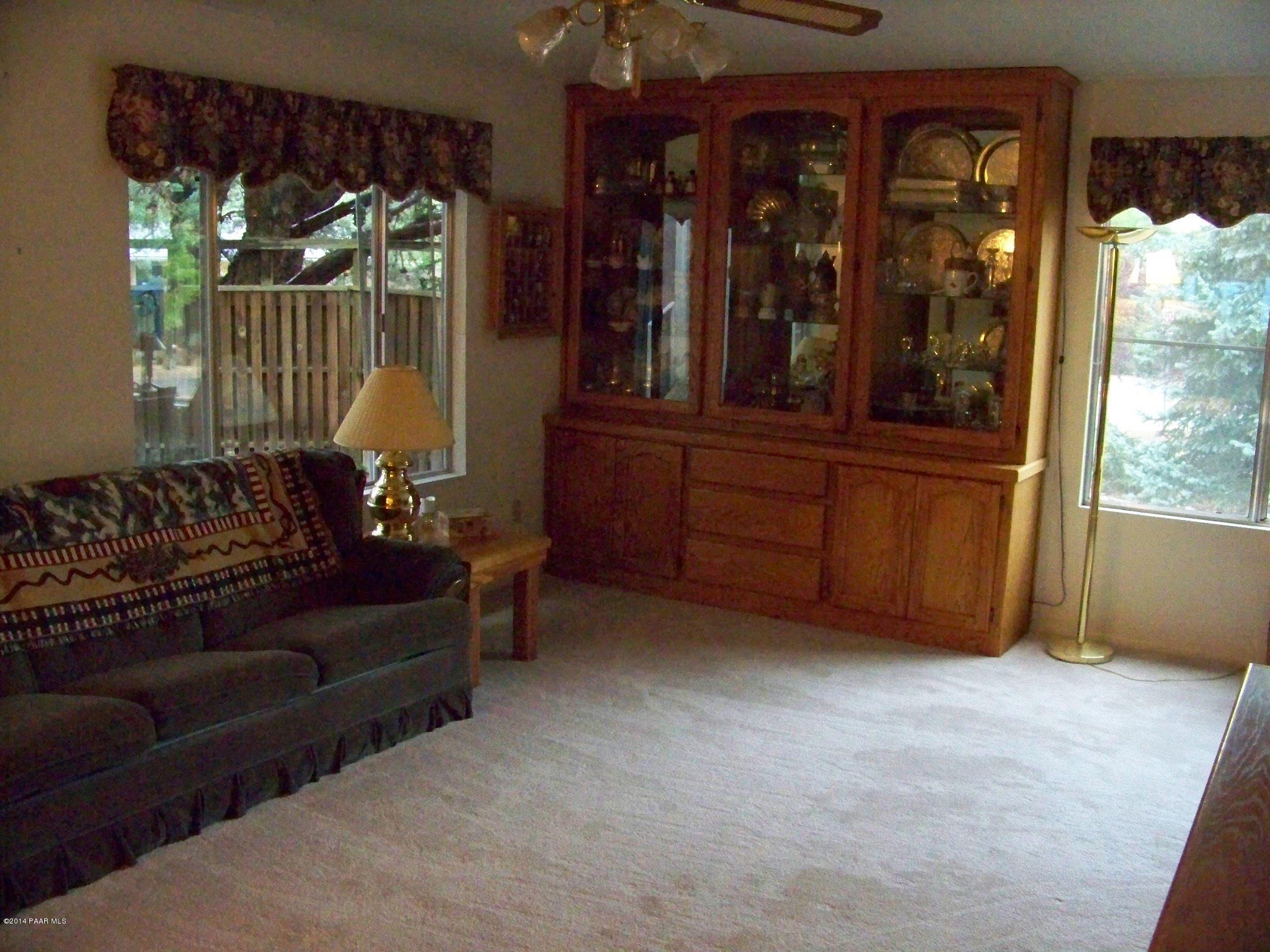 811 Evergreen Road Prescott, AZ 86303 - Photo 12 of 22 family room shot 2