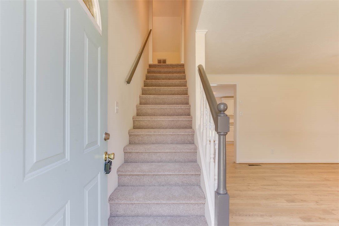 100 Quail Road Yorktown, VA 23692 - Photo 7 of 35