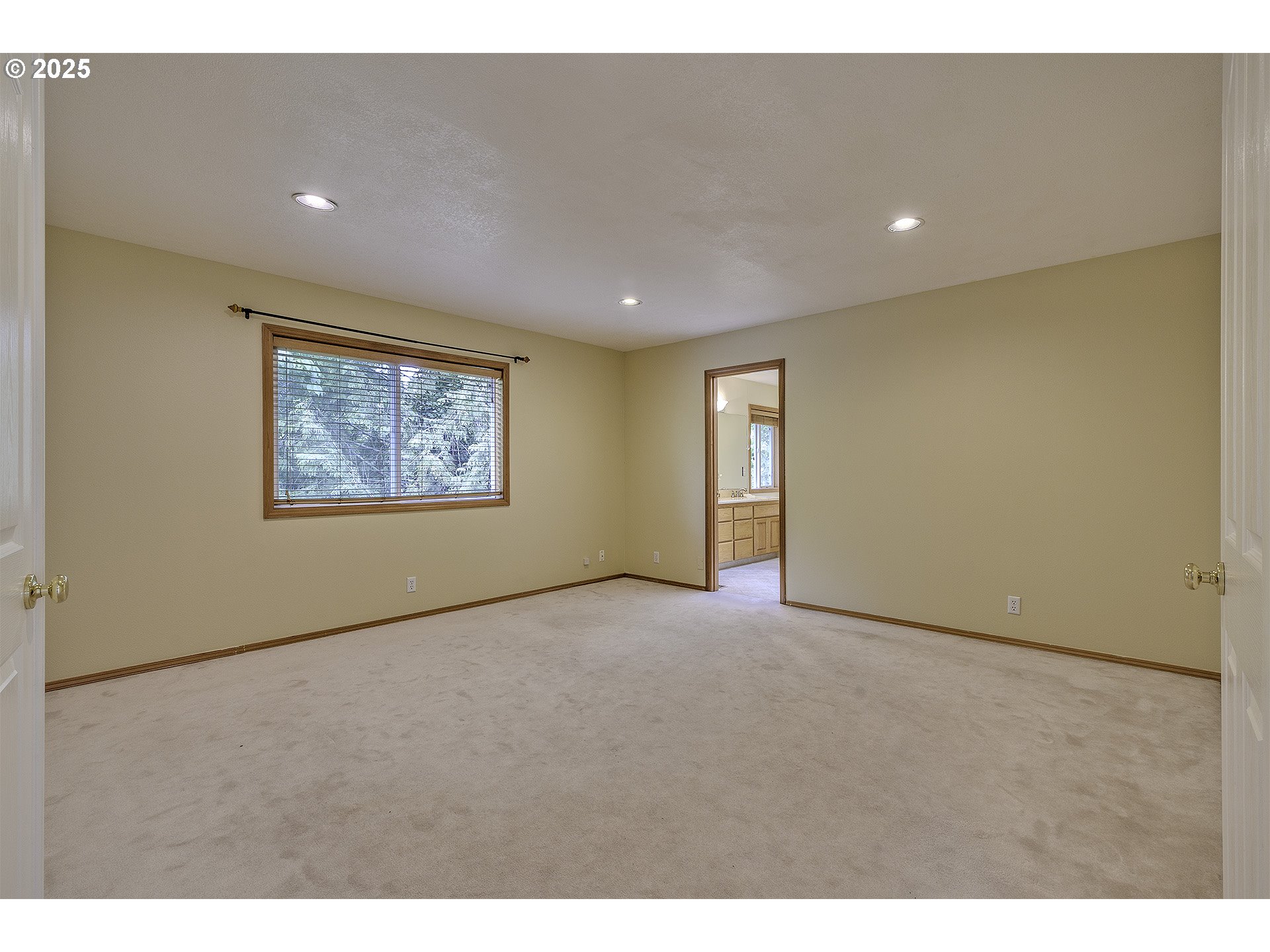 5391 Northwest Lianna Way Portland, OR 97229 - Photo 24 of 42