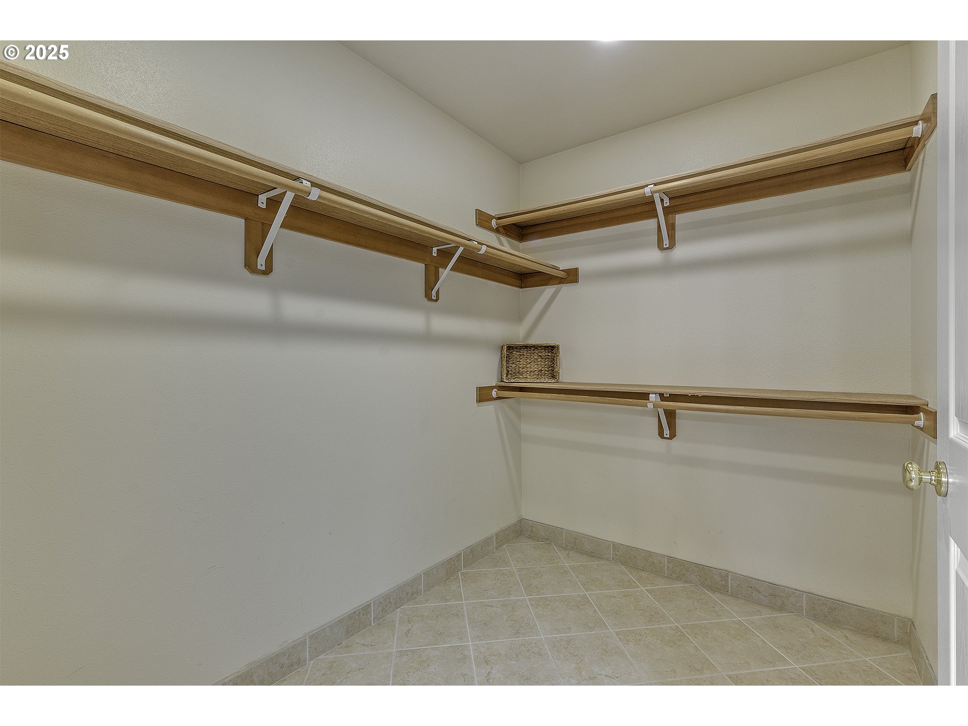 5391 Northwest Lianna Way Portland, OR 97229 - Photo 27 of 42