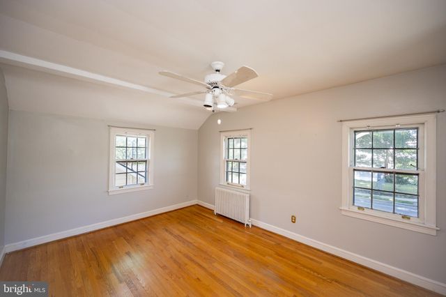 $820,000 | 809 North Barton Street, Arlington, VA 22201