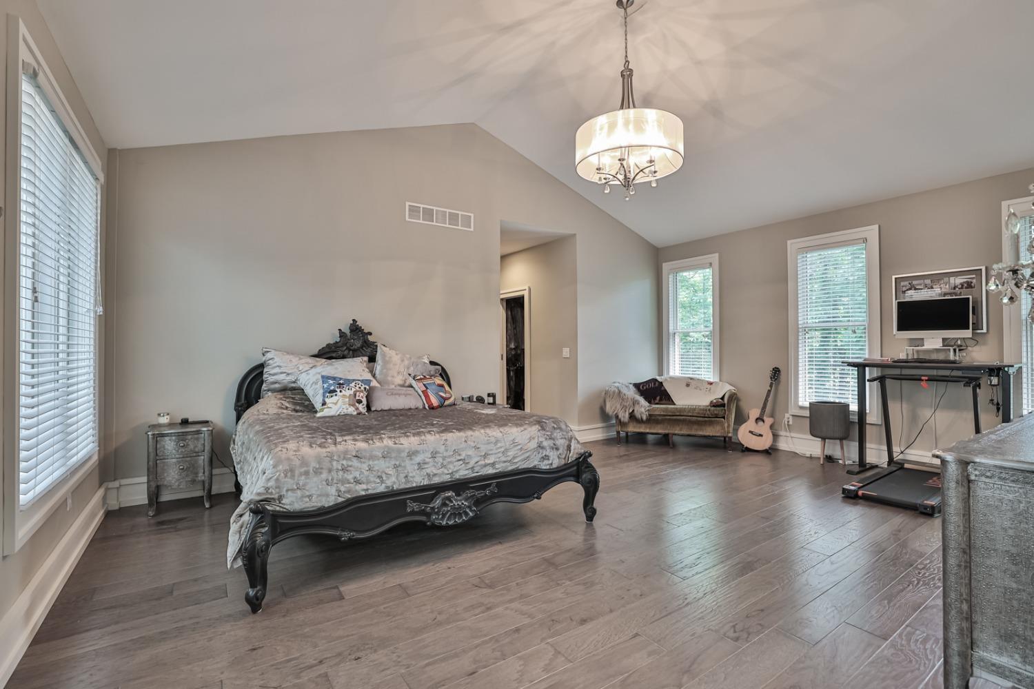 5725 Miami Road Cincinnati, OH 45243 - Photo 17 of 50