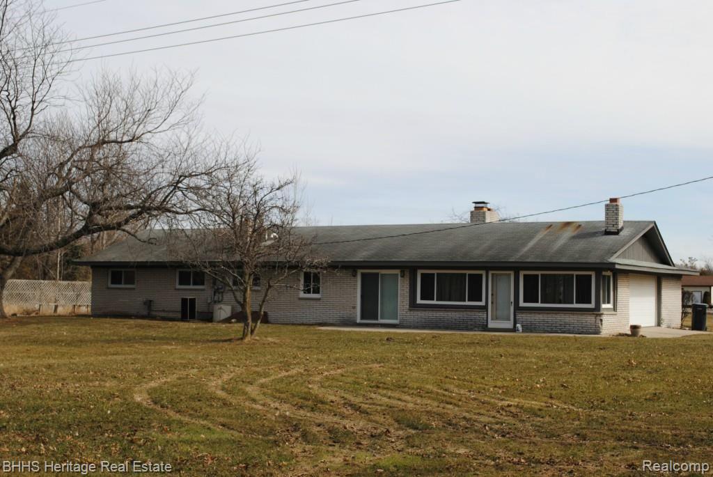 505 North Burkhart Road Howell, MI 48843 - Photo 3 of 20