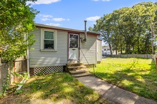 200 Horse Neck Road Warwick, RI 02889 - Photo 1 of 7 Gallery Image 1