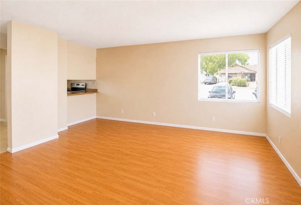 19133 Allegheny Road, Unit 10 Apple Valley, CA 92307 - Photo 2 of 5