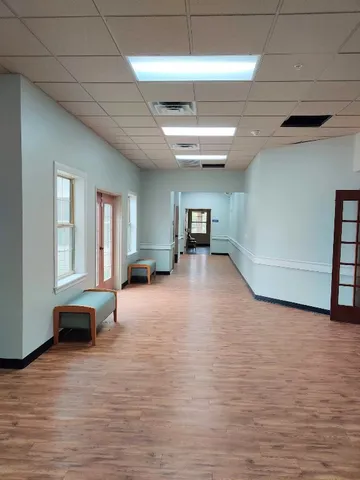 $2 | 400 Old Highway 290, Dripping Springs, TX 78620