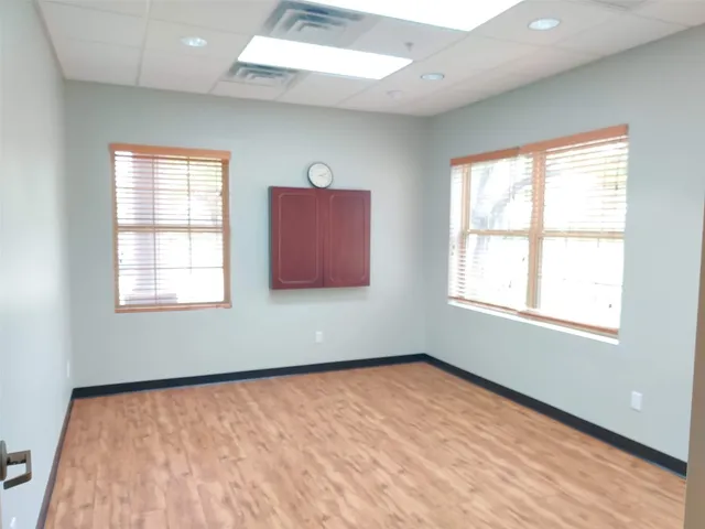 $2 | 400 Old Highway 290, Dripping Springs, TX 78620