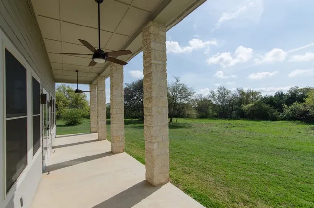 $2 | 400 Old Highway 290, Dripping Springs, TX 78620