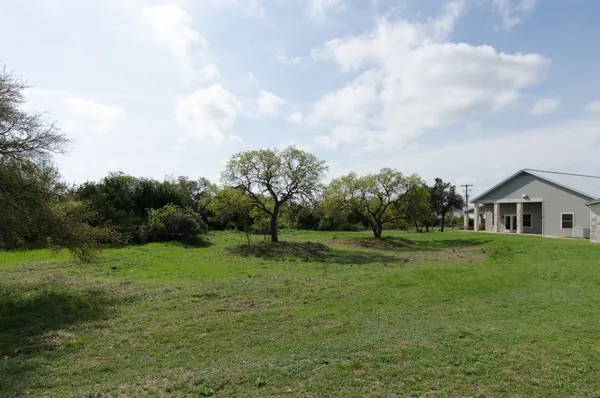$2 | 400 Old Highway 290, Dripping Springs, TX 78620