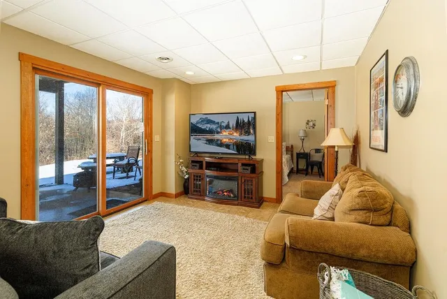 $595,000 | 13 Shorewood Drive, Galena, IL 61036