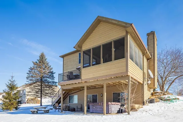 $595,000 | 13 Shorewood Drive, Galena, IL 61036