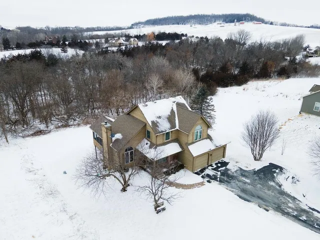 $595,000 | 13 Shorewood Drive, Galena, IL 61036