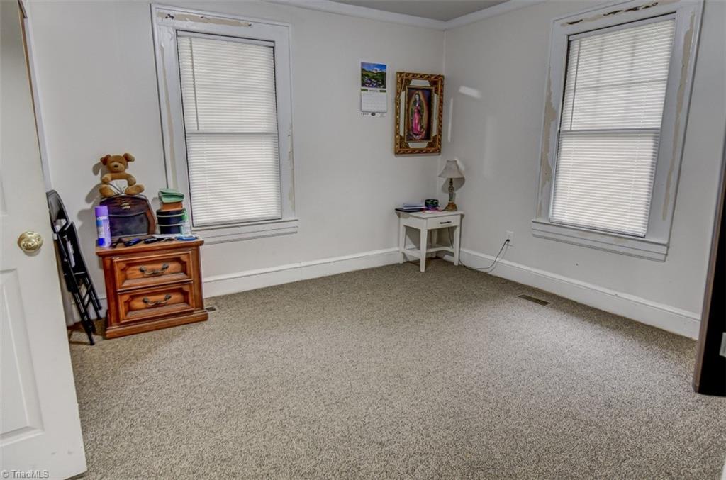 500 Everett Lane High Point, NC 27262 - Photo 16 of 26 Gallery Image 16