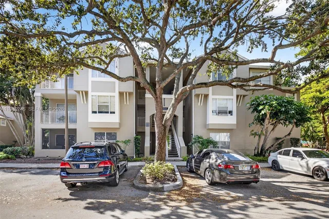 $2,100 | 1745 Palm Cove Boulevard, Unit 3306, Delray Beach, FL 33445