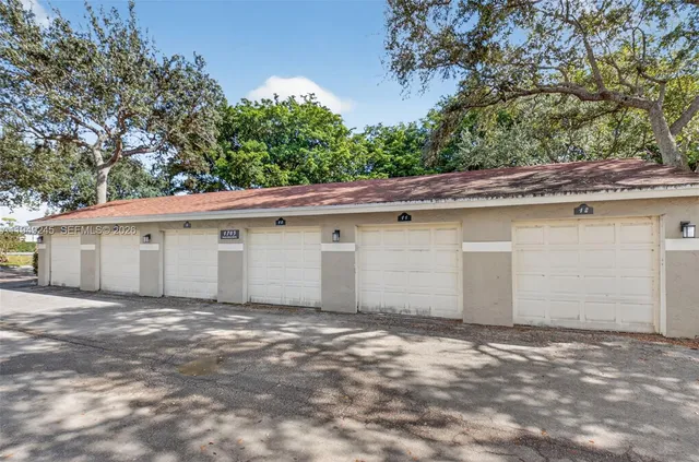 $2,100 | 1745 Palm Cove Boulevard, Unit 3306, Delray Beach, FL 33445