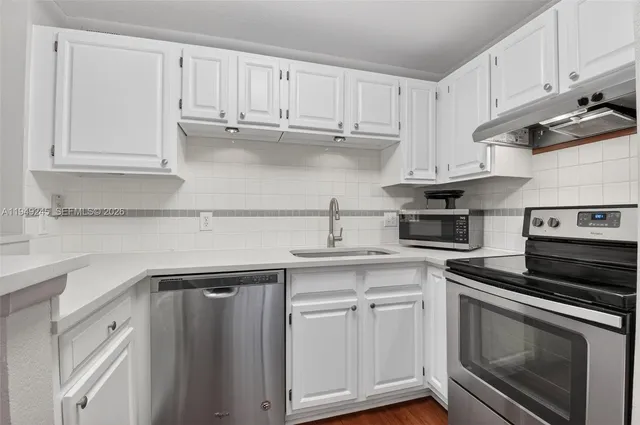 $2,100 | 1745 Palm Cove Boulevard, Unit 3306, Delray Beach, FL 33445