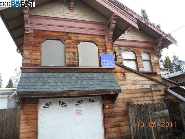 2713 Coolidge Avenue Oakland, CA 94601 - Photo 1 of 1 a front view of a house