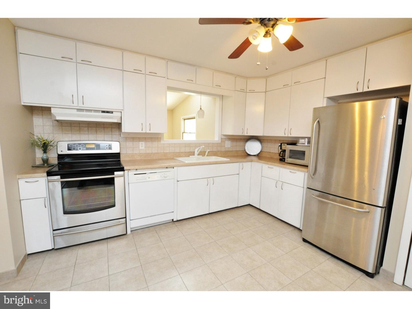 5124 Church Road Mount Laurel, NJ 08054 - Photo 3 of 22 Kitchen