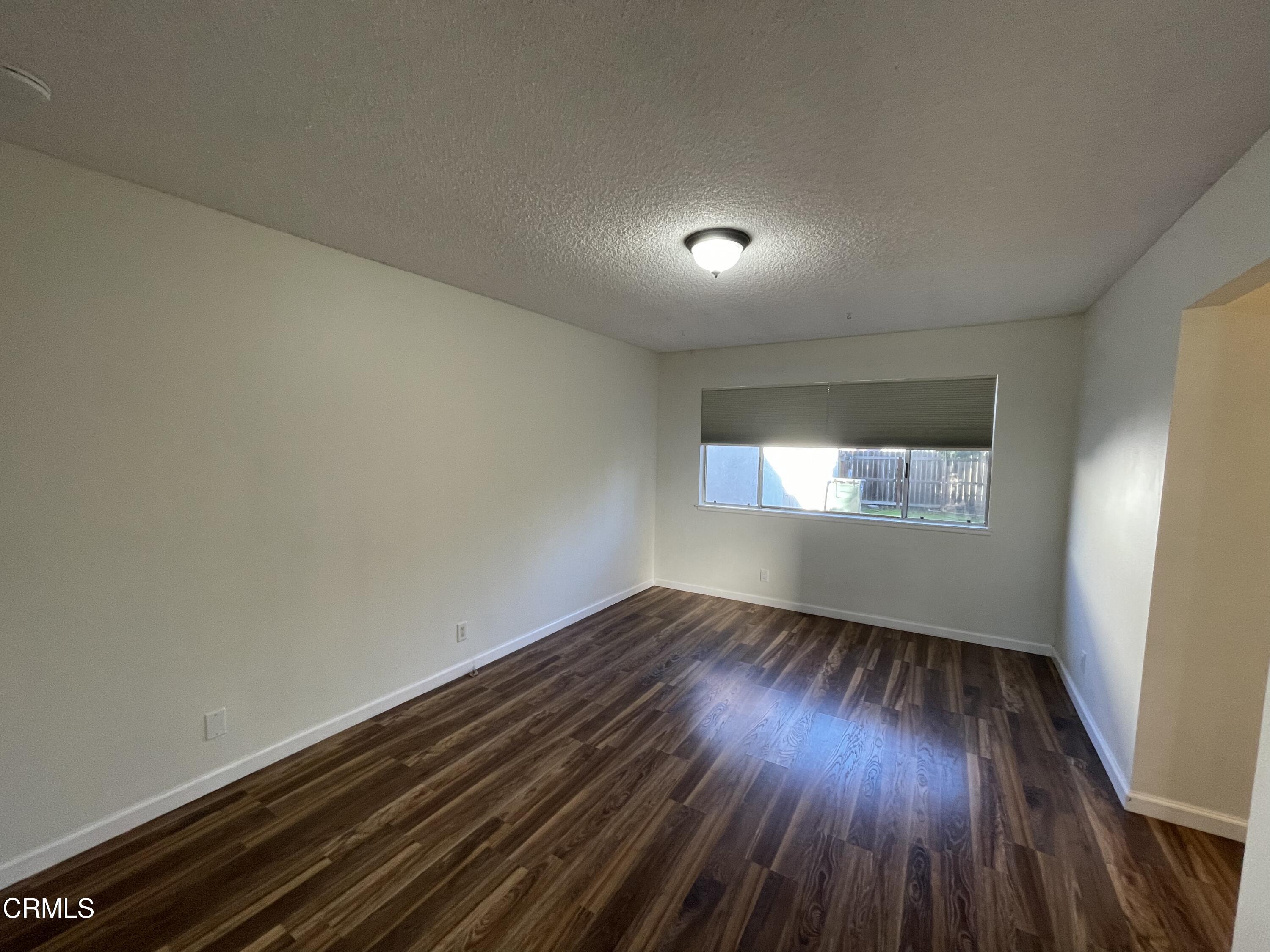 1820 Narrows Court Oxnard, CA 93035 - Photo 5 of 22 25D98EAB-F3B0-4250-ACAD-93B7CA3305BE