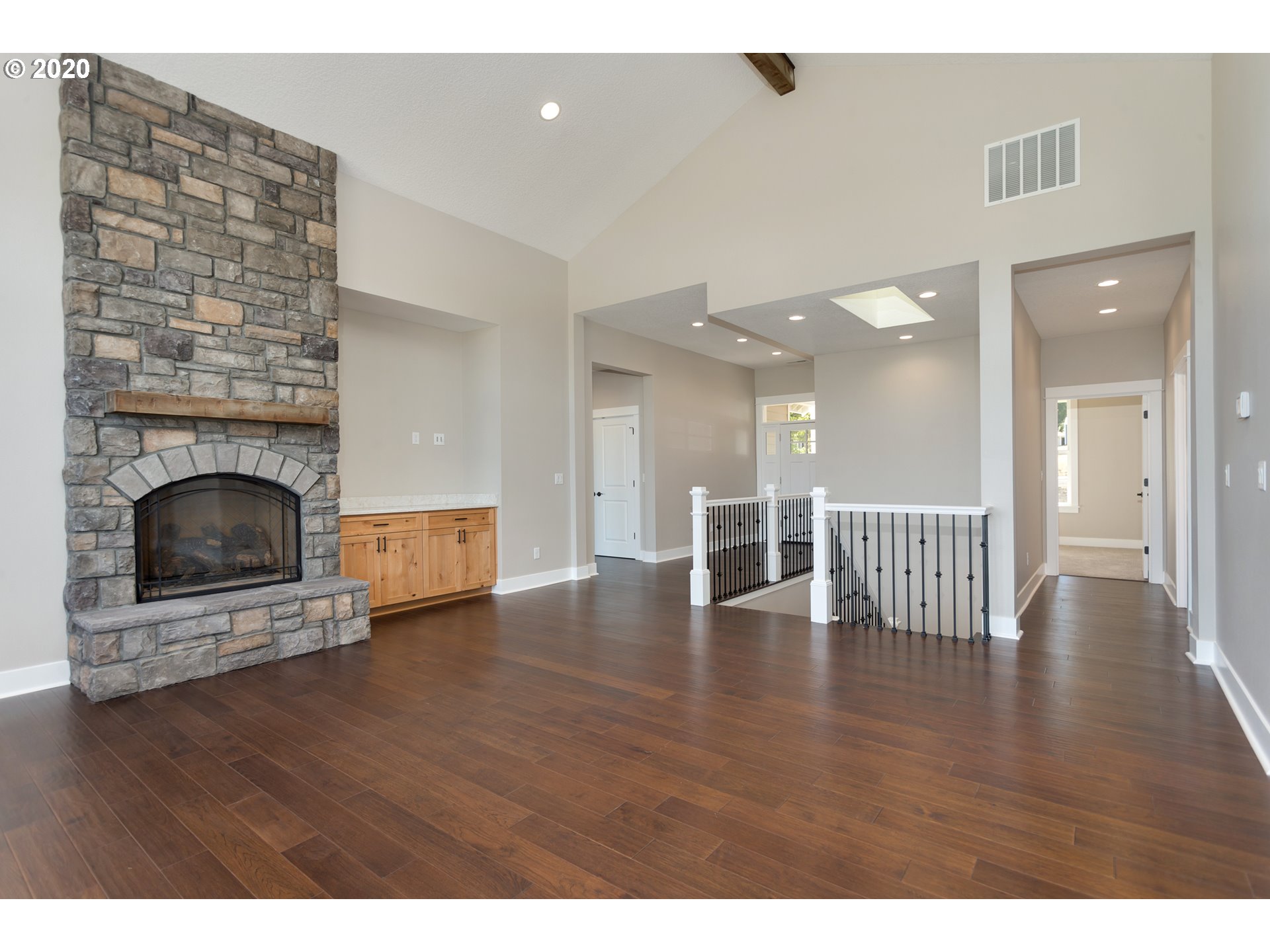 22844 Southwest Chapman Road Sherwood, OR 97140 - Photo 4 of 32 Gallery Image 4