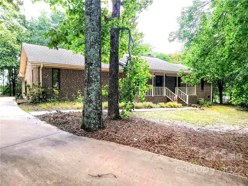14815 Thomas Road Charlotte, NC 28278 - Photo 1 of 24 Gallery Image 1