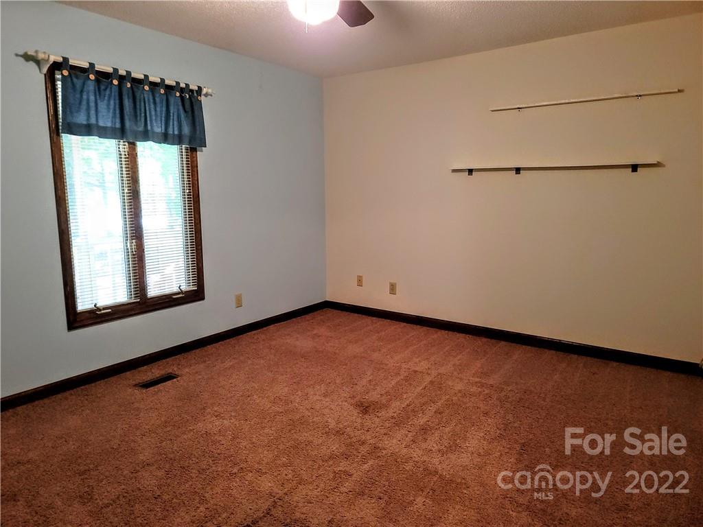 14815 Thomas Road Charlotte, NC 28278 - Photo 17 of 24 Gallery Image 17
