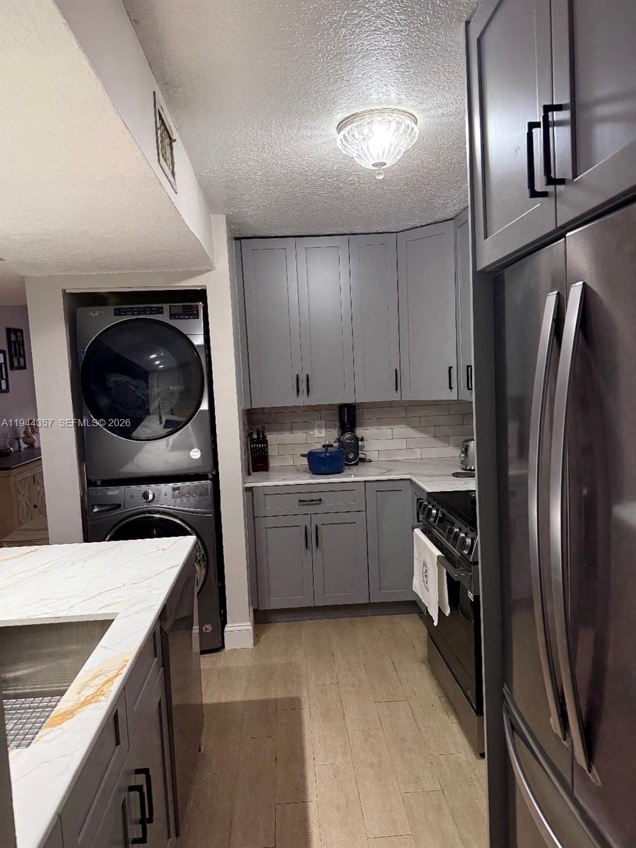 8019 Northwest 15th Manor, Unit 8019 Plantation, FL 33322 - Photo 4 of 21