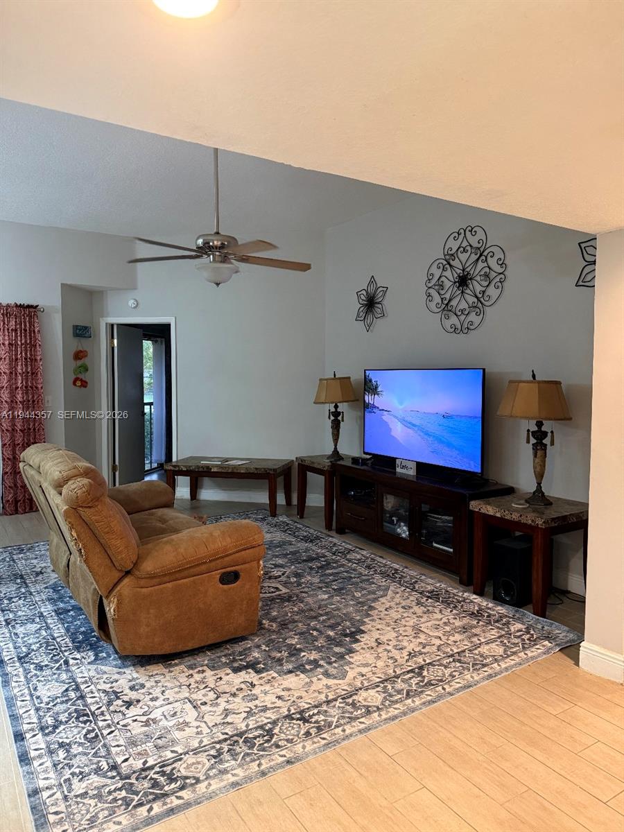 8019 Northwest 15th Manor, Unit 8019 Plantation, FL 33322 - Photo 7 of 21