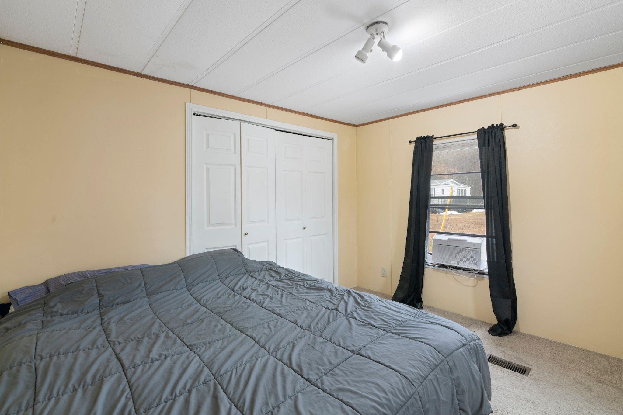 7 Robbins Street Hinsdale, NH 03451 - Photo 12 of 18