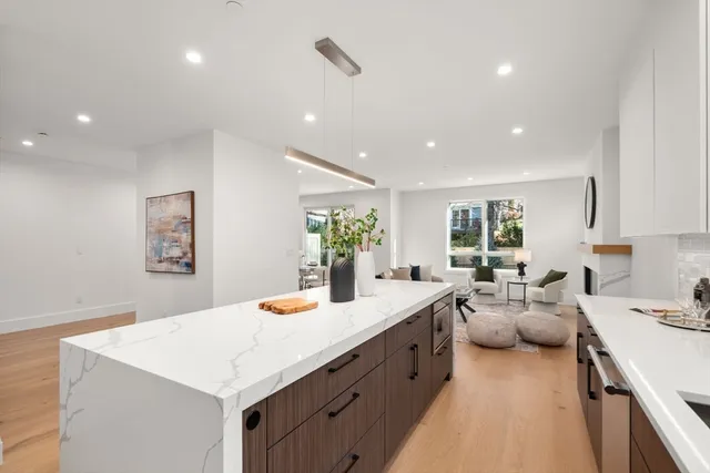 $2,899,000 | 956 Walnut Street, Unit 5, Newton, MA 02459