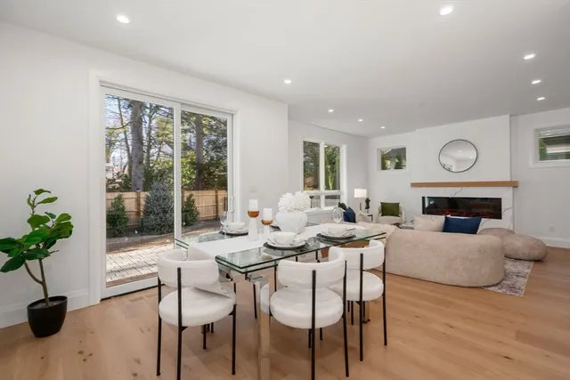 $2,899,000 | 956 Walnut Street, Unit 5, Newton, MA 02459