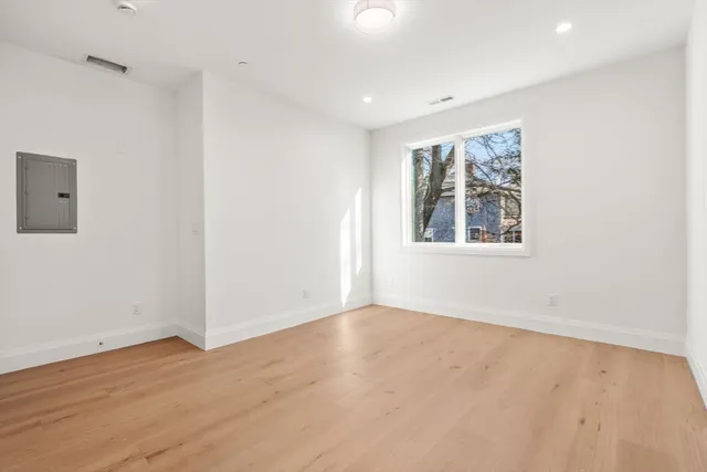 $2,899,000 | 956 Walnut Street, Unit 5, Newton, MA 02459