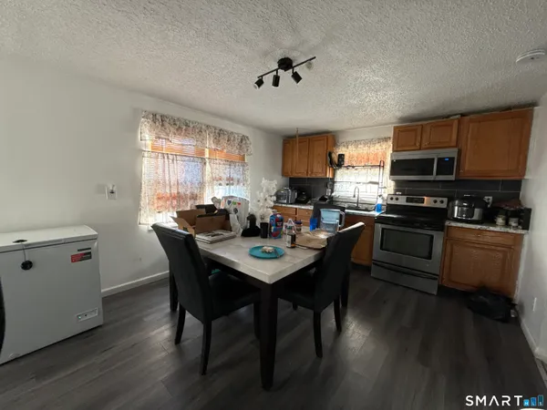 $490,000 | 27-29 McLaughlin Terrace, Derby, CT 06418