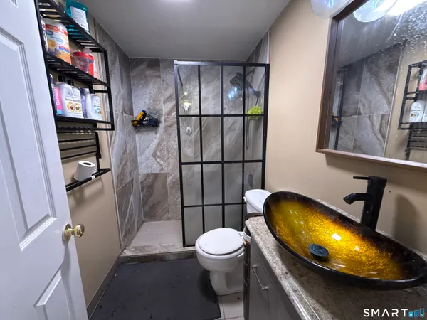 $490,000 | 27-29 McLaughlin Terrace, Derby, CT 06418