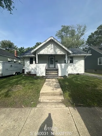 $102,000 | 14837 Karlov Avenue, Midlothian, IL 60445