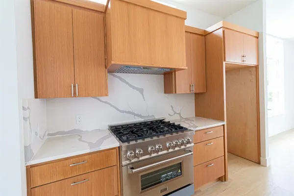 $3,200 | 4210 Roseland Avenue, Dallas, TX 75204