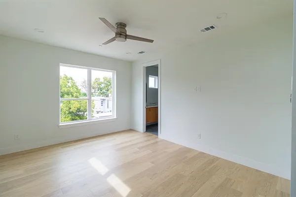 $3,200 | 4210 Roseland Avenue, Dallas, TX 75204