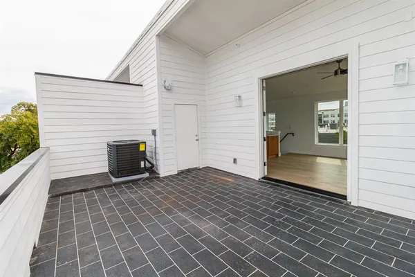 $3,200 | 4210 Roseland Avenue, Dallas, TX 75204