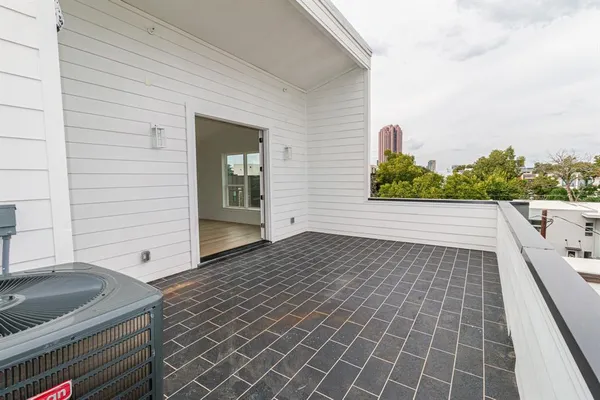 $3,200 | 4210 Roseland Avenue, Dallas, TX 75204