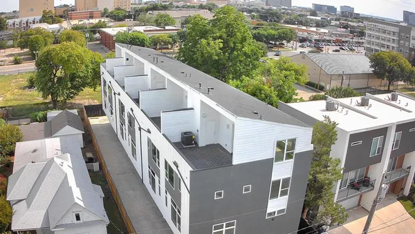 $3,200 | 4210 Roseland Avenue, Dallas, TX 75204