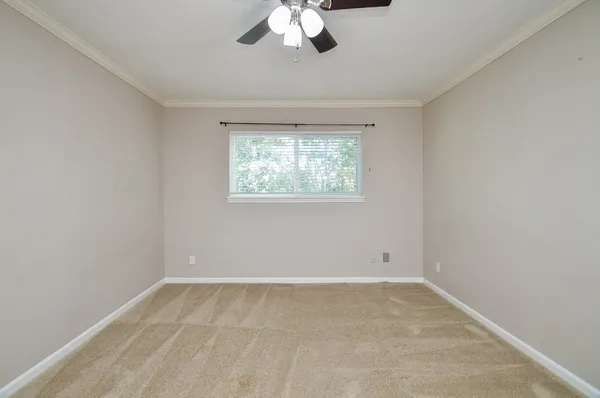 $2,550 | 13074 Trail Hollow Drive, Unit 3074, Houston, TX 77079