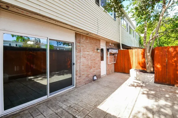 $2,550 | 13074 Trail Hollow Drive, Unit 3074, Houston, TX 77079