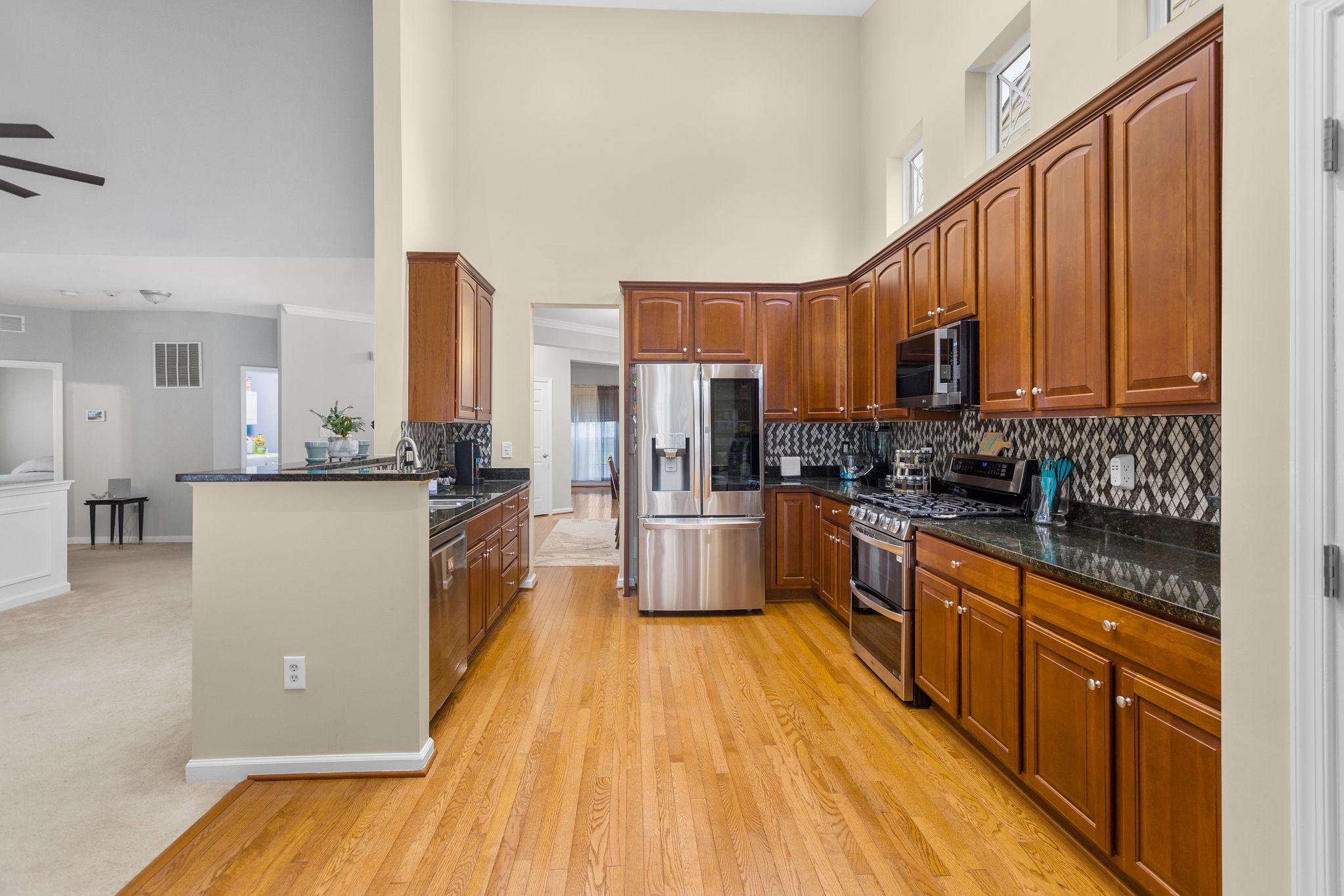5 Tommys Meadow Pemberton, NJ 08068 - Photo 15 of 29 Modern kitchen-new dishwasher & new microwave