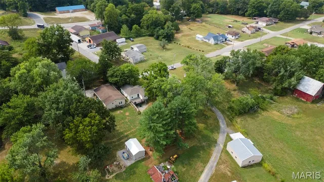 $569,900 | 192 Market Street, Millersville, MO 63766