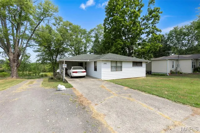 $569,900 | 192 Market Street, Millersville, MO 63766