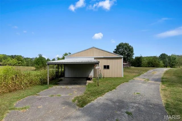 $569,900 | 192 Market Street, Millersville, MO 63766