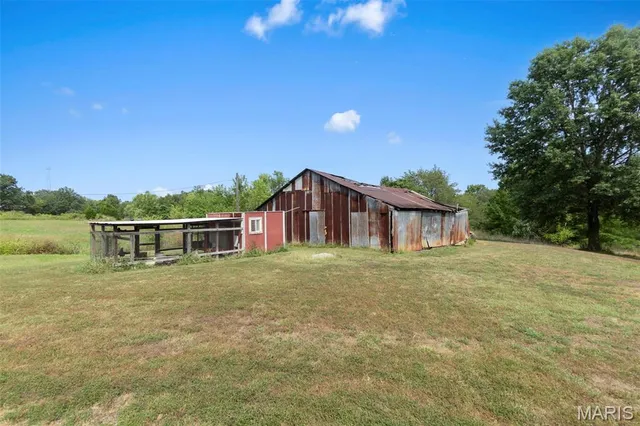 $569,900 | 192 Market Street, Millersville, MO 63766